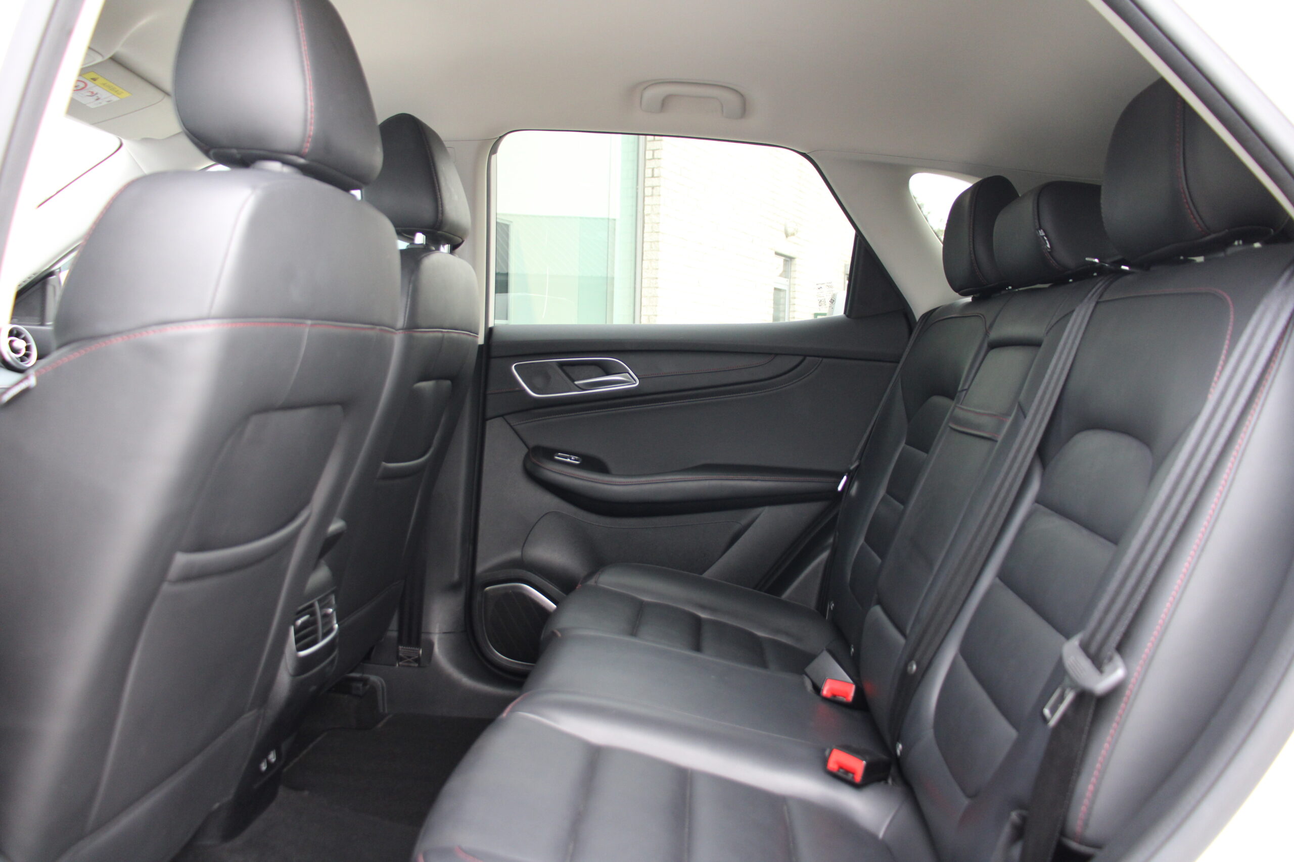 MG HS ICE 1.5T Automaat 162PK *CAM*APPLE/ANDROID*ZETELVERW*