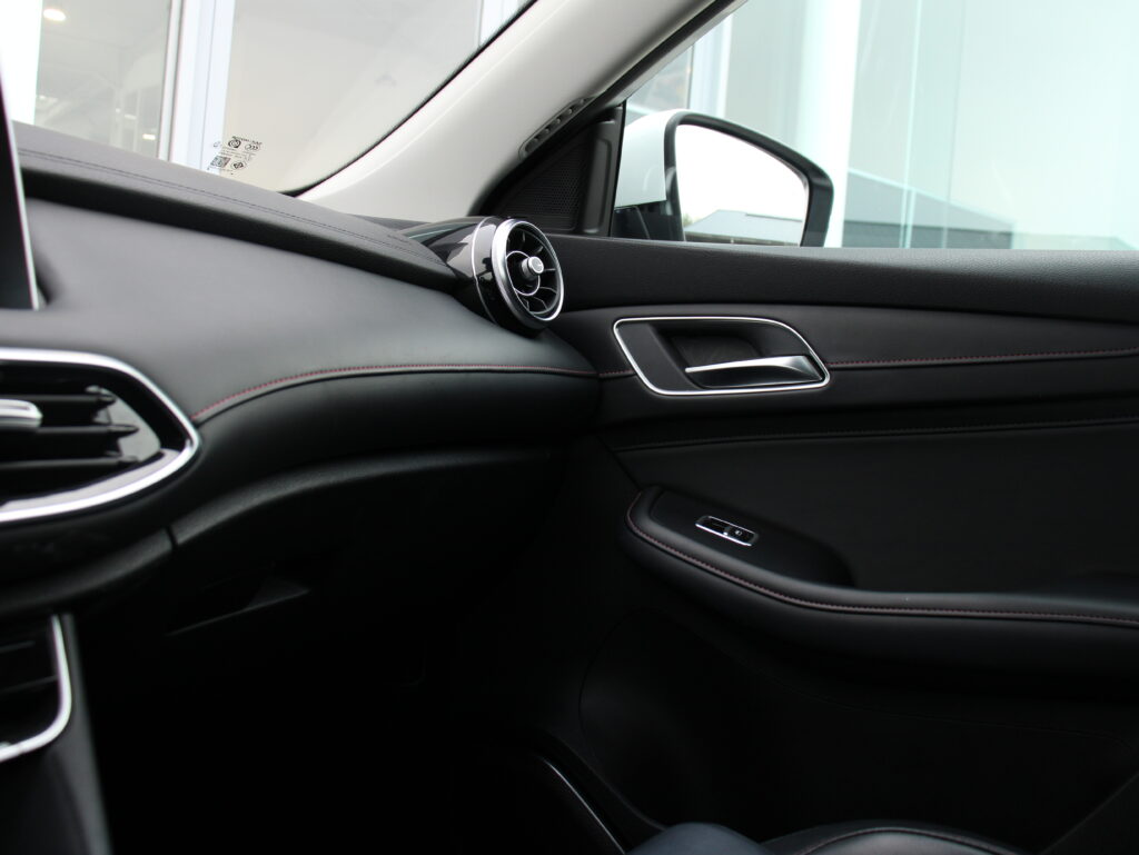 MG HS ICE 1.5T Automaat 162PK *CAM*APPLE/ANDROID*ZETELVERW* - Afbeelding 33
