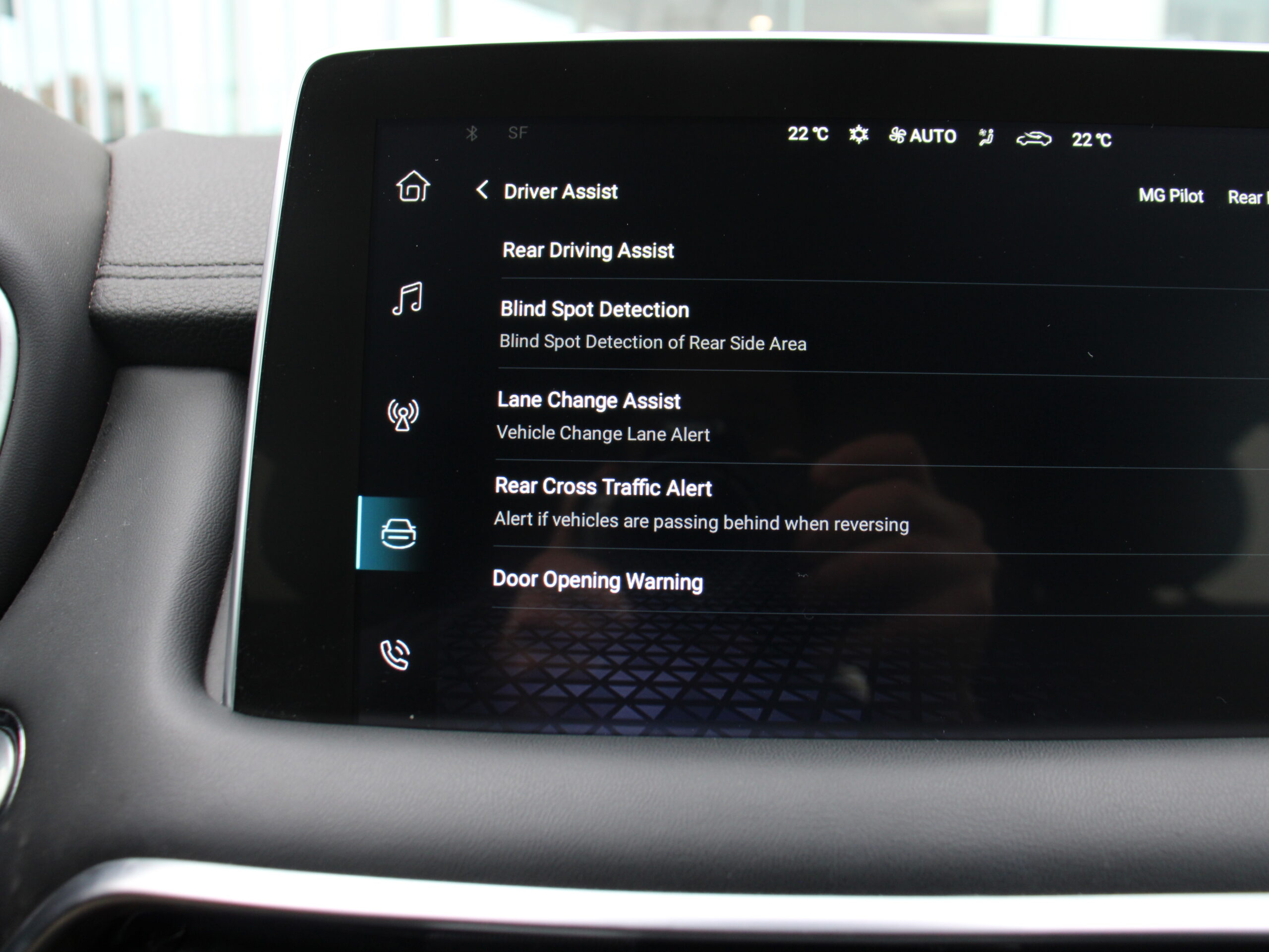 MG HS ICE 1.5T Automaat 162PK *CAM*APPLE/ANDROID*ZETELVERW*