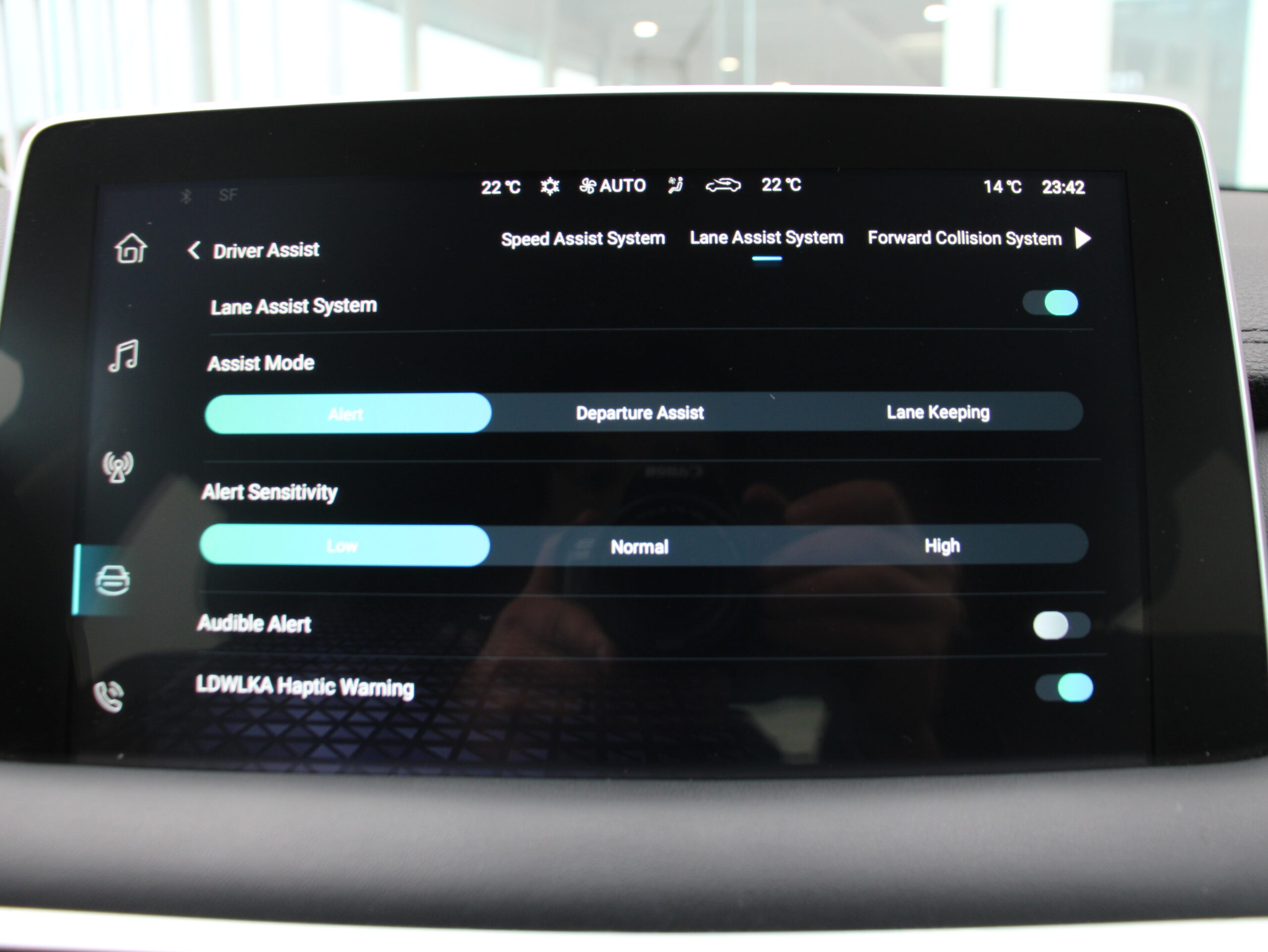 MG HS ICE 1.5T Automaat 162PK *CAM*APPLE/ANDROID*ZETELVERW*