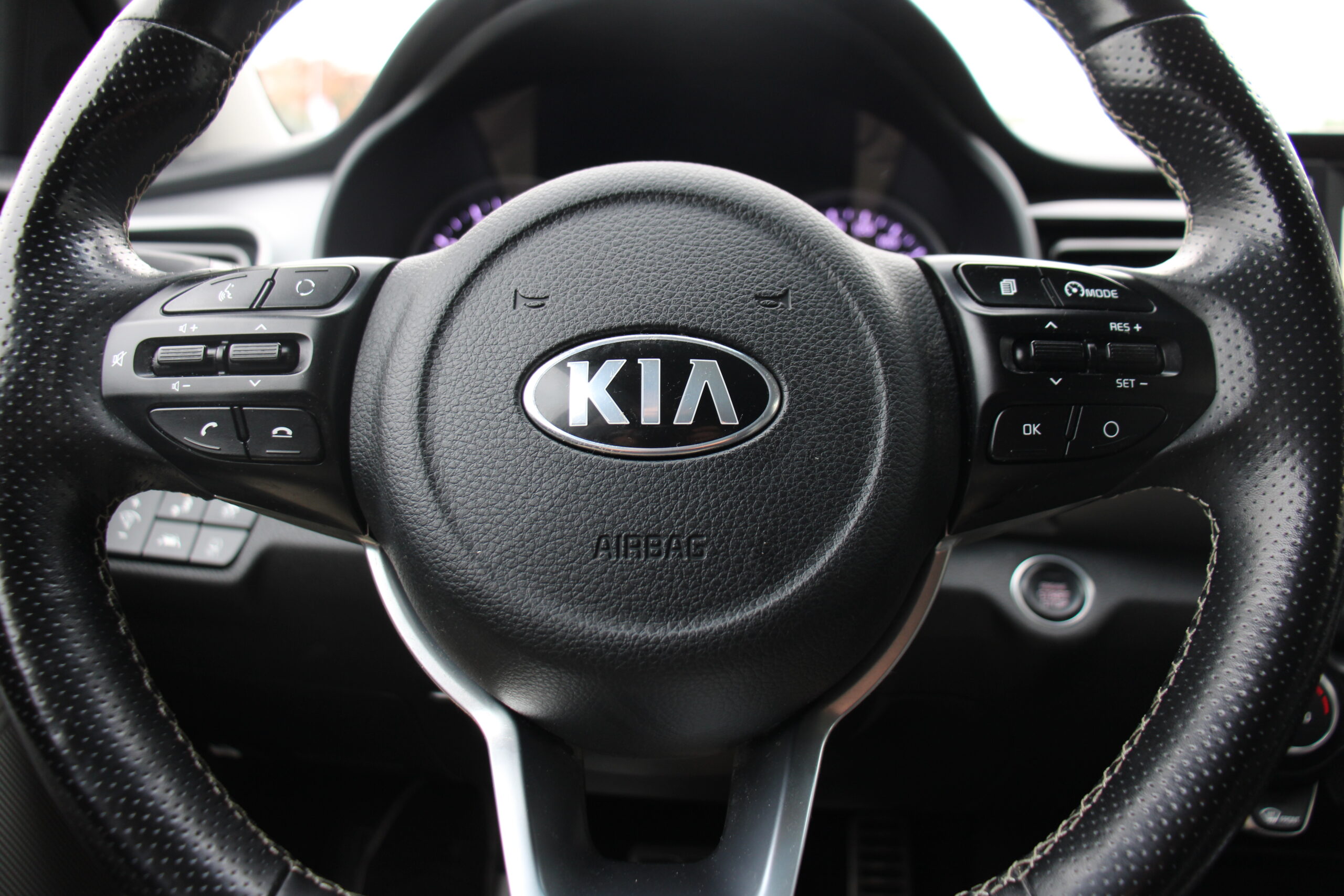 KIA STONIC 1.0T Autom 120PK *CAM*APPLE/ANDROID*AFN.TREKHAAK*
