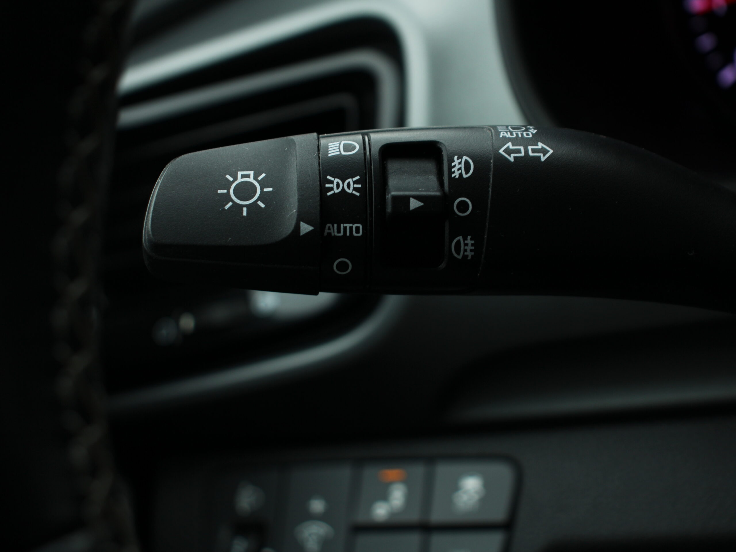 KIA STONIC 1.0T Autom 120PK *CAM*APPLE/ANDROID*AFN.TREKHAAK*