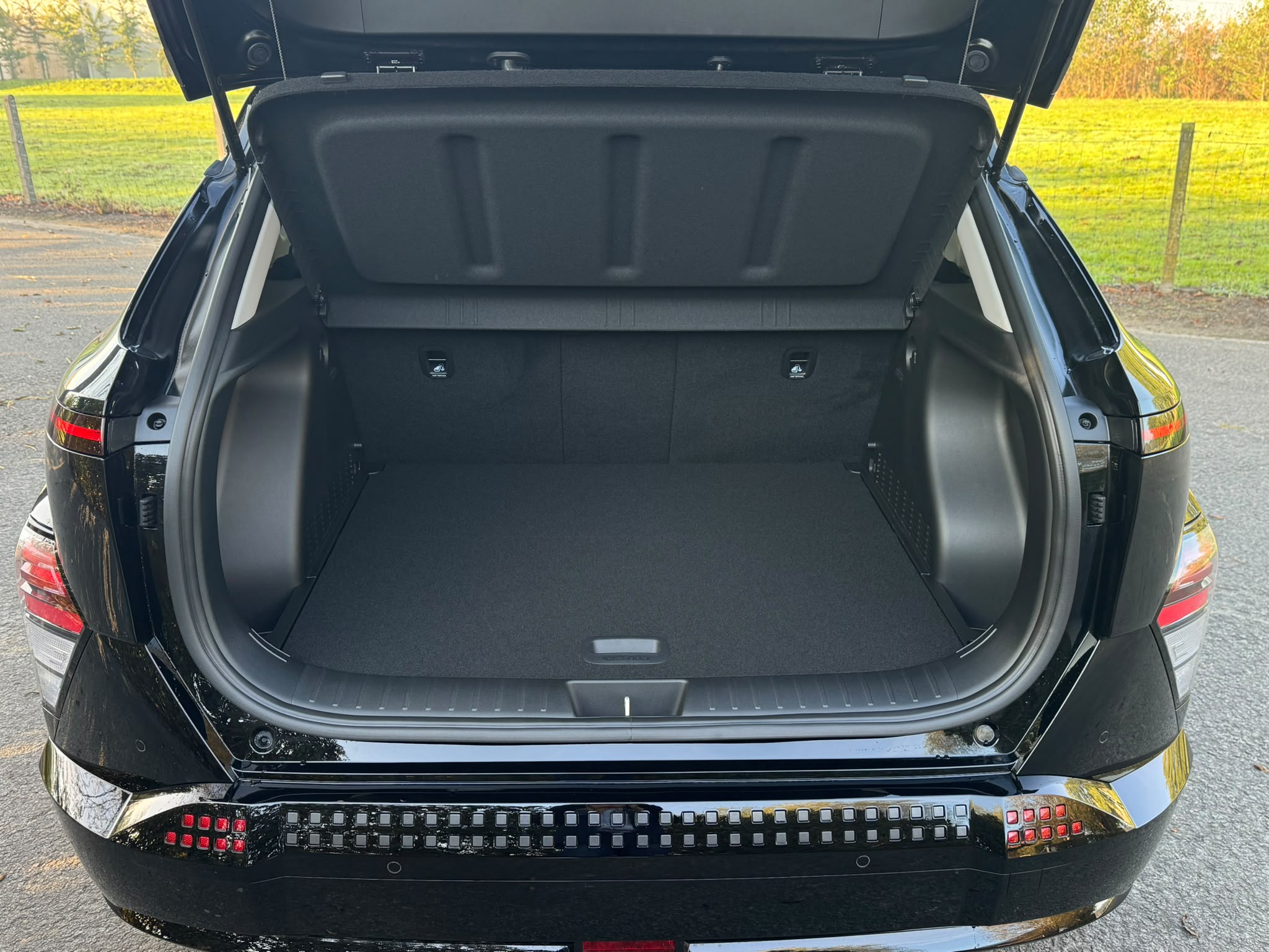 HYUNDAI KONA EV FEEL 65KWH 204
