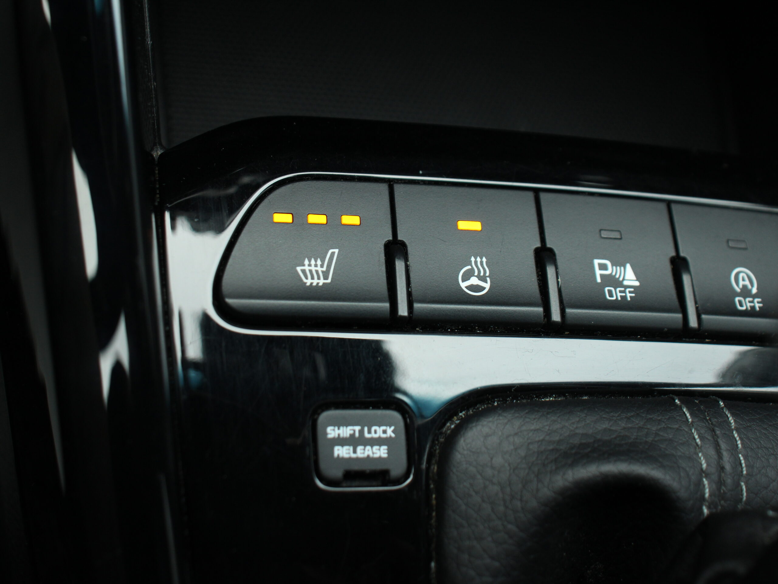 KIA STONIC 1.0T Autom 120PK *CAM*APPLE/ANDROID*AFN.TREKHAAK*