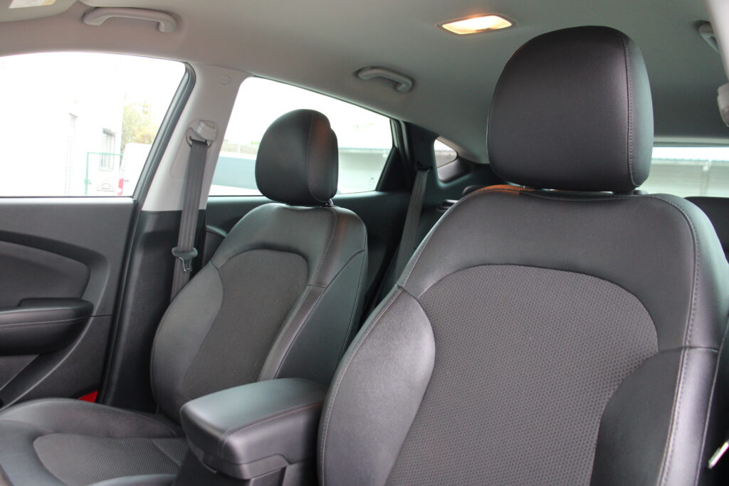 HYUNDAI IX35 1.7CRDi Go! 116PK *TREKHAAK*CAM*NAVI*CLIMATEC* - Afbeelding 13